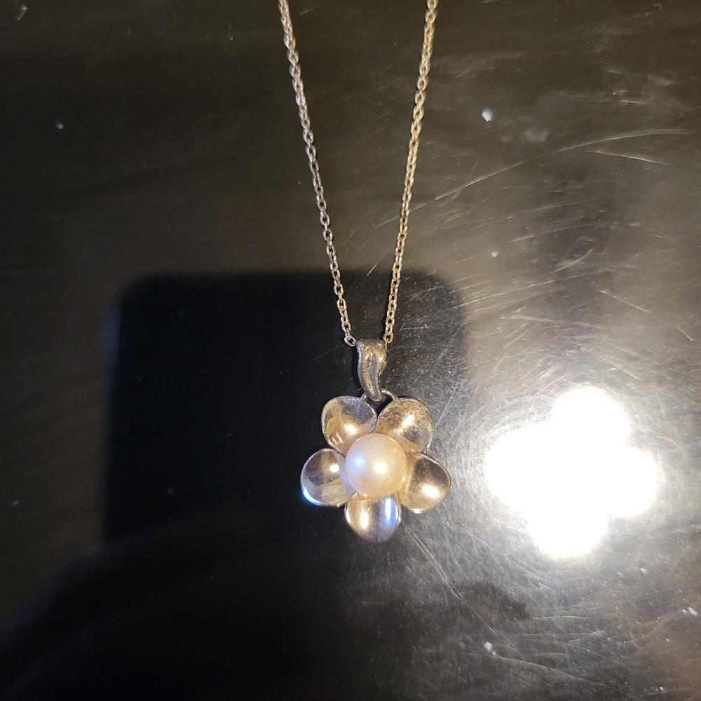 2/$30 - Vantel Pearls Light Pearl Necklace (13)